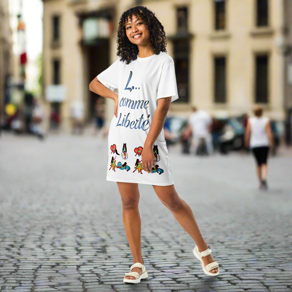 Robe T-shirt à motif silhouette ''Liberté'' 2025 Été