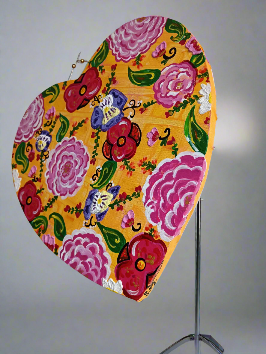"Coeur fleur de miel" Peinture acrylique/ texturée 29X29 cm avec attache perlée artisanale- Exemplaire unique signé