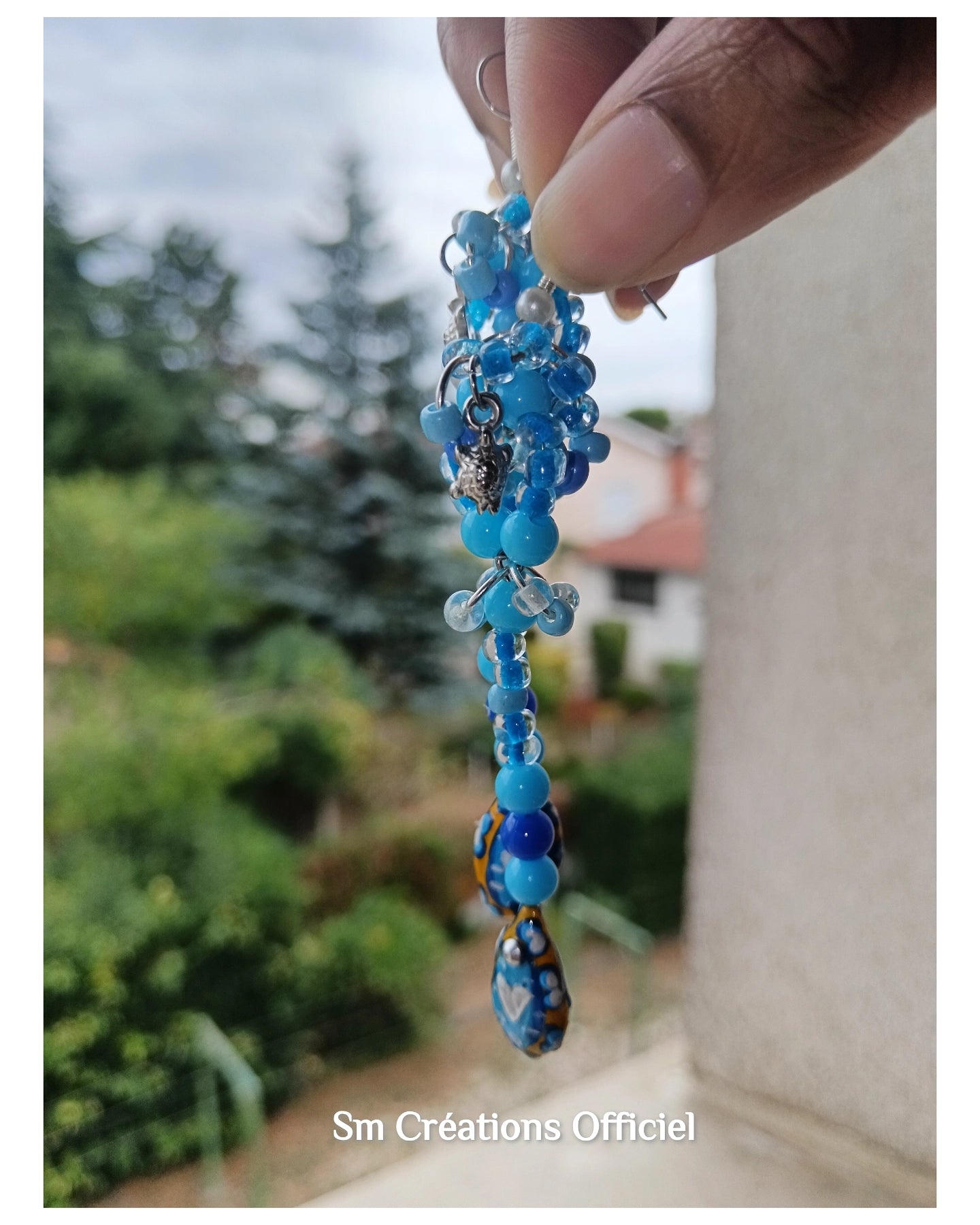 Boucle d'oreille artisanale ''Cascadรฉ'' Edition 2025