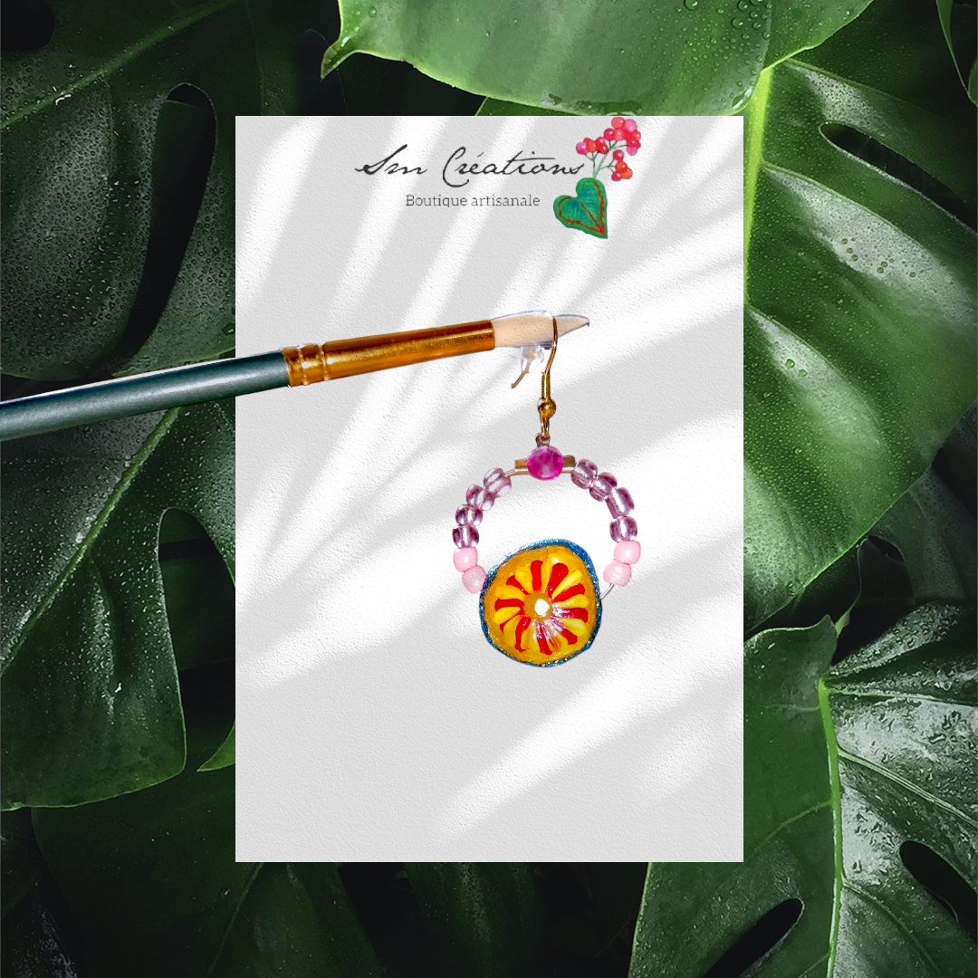 Boucle d'oreille en gomme d'arabique/ acrylic paint/ perles de rocaille ''Handmade with paint'' Capsule Splash - 2025