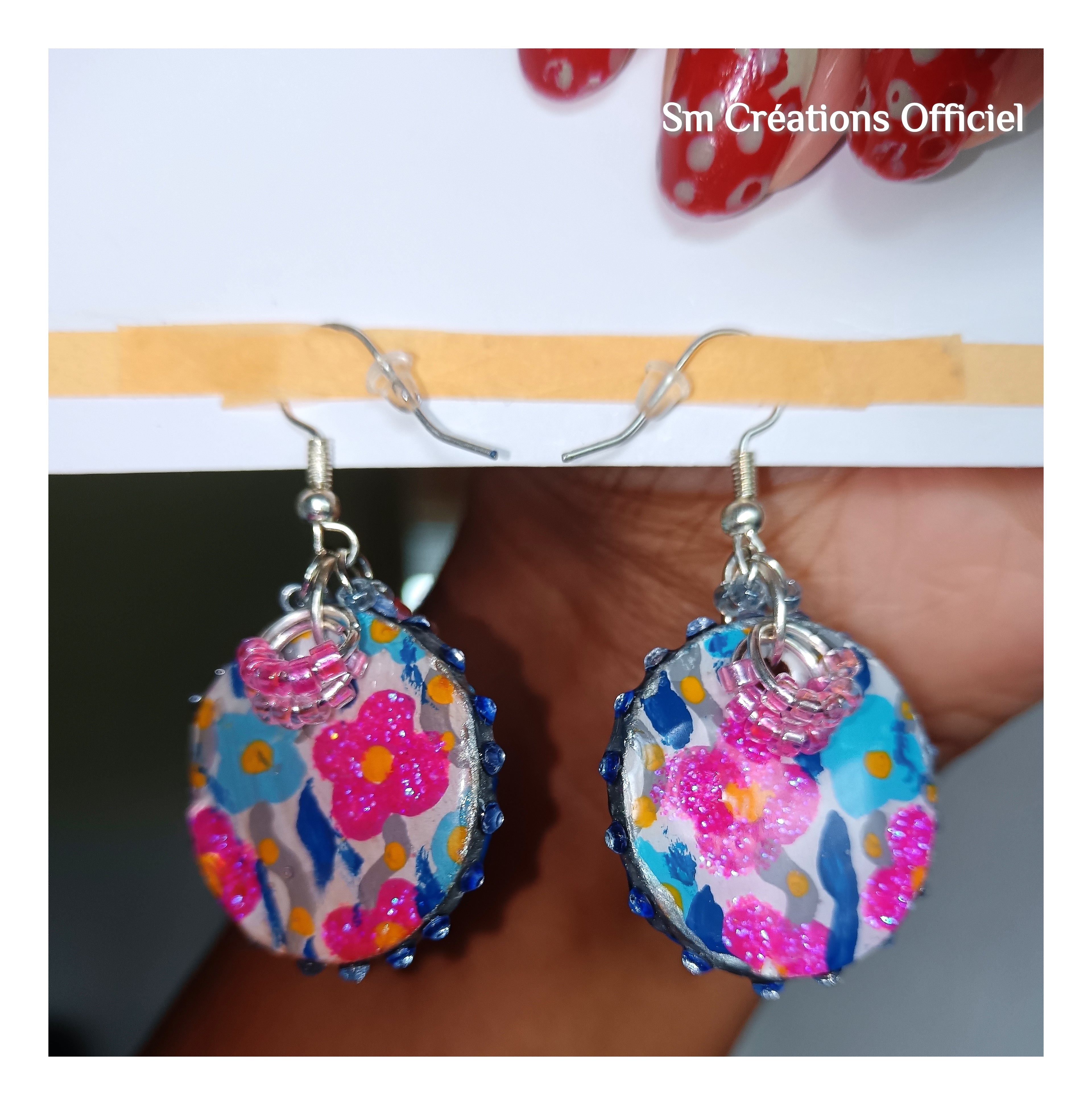 Boucle d'oreille artisanale ''Like a bag'' E25 - Handmade with paint