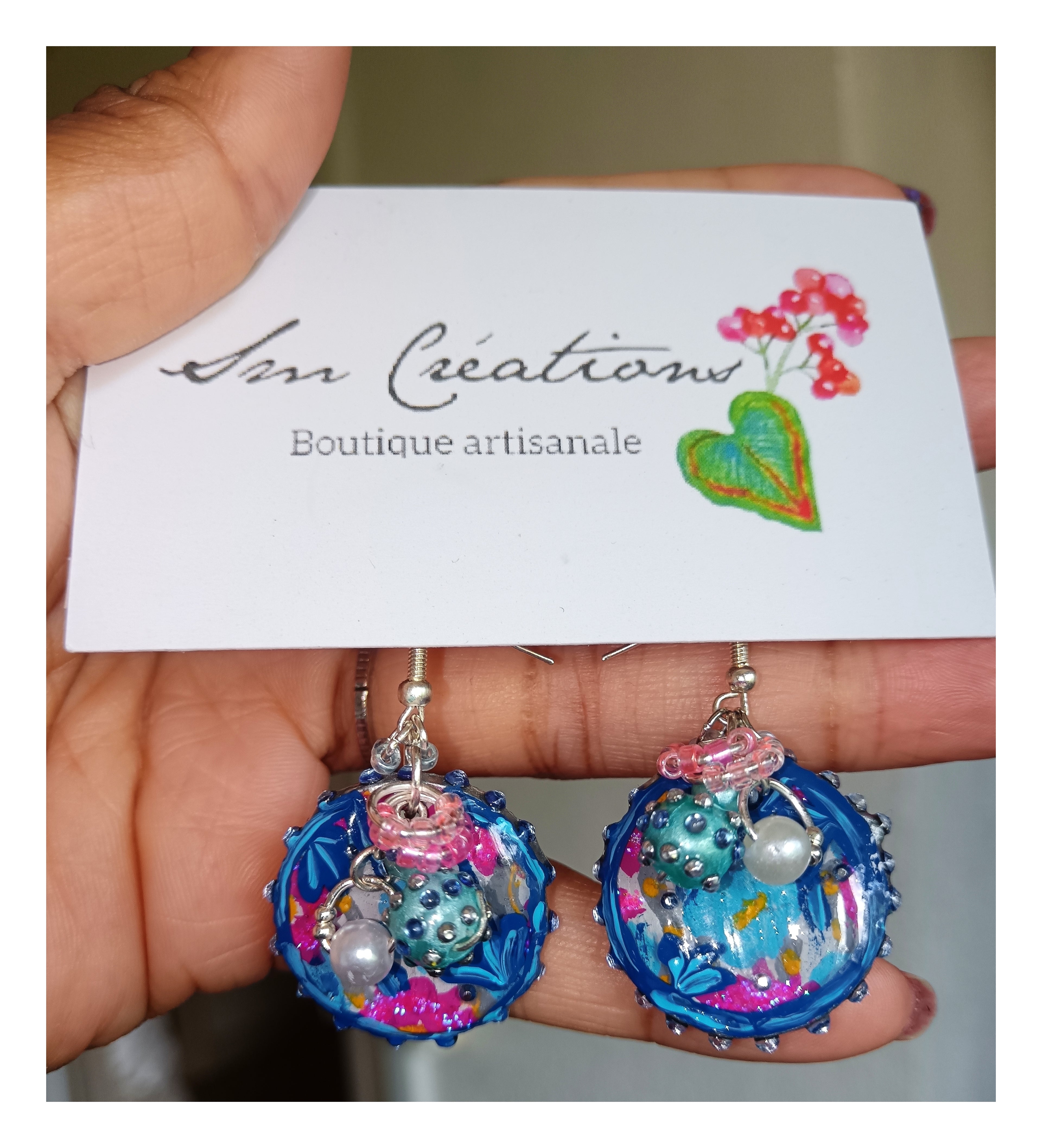 Boucle d'oreille artisanale ''Like a bag'' E25 - Handmade with paint