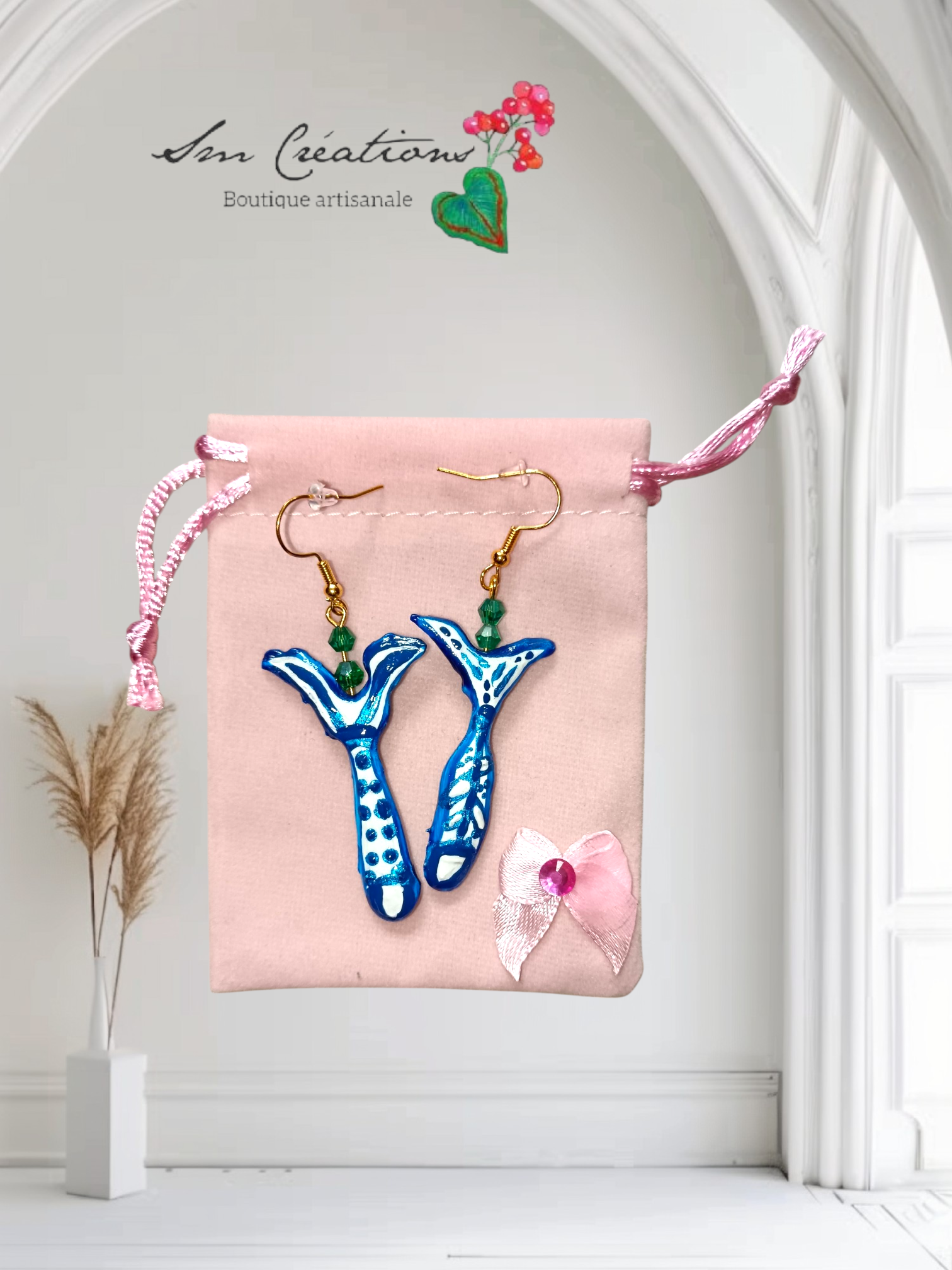 Boucle d'oreille en gomme d'arabique/ acrylic paint/ perles de rocaille ''Handmade with paint'' Capsule Splash - 2025