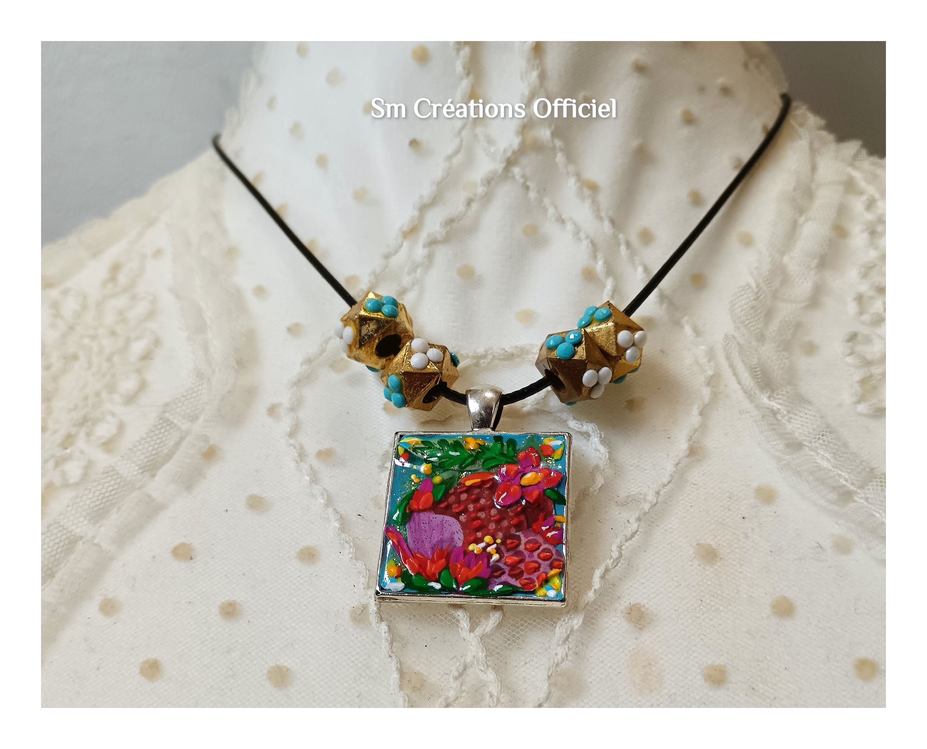 Collier en médaille fais main ''Mini toile/ Laguna'' Edition 2025