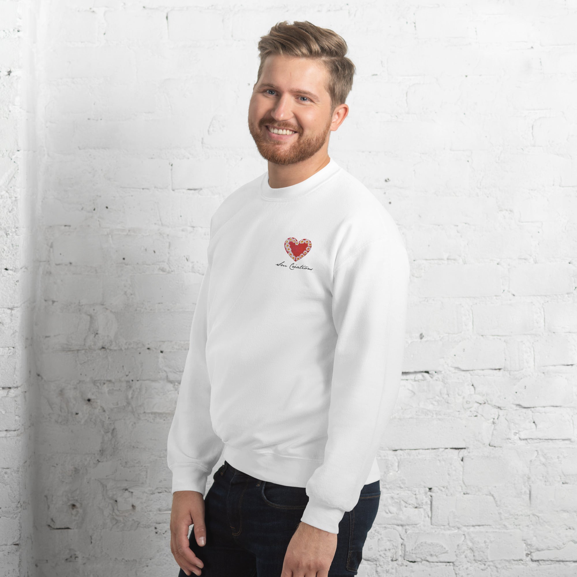 Sweat Unisexe à Col Rond ''Coeur Marguerite " type Classical / Spring Summer 2025