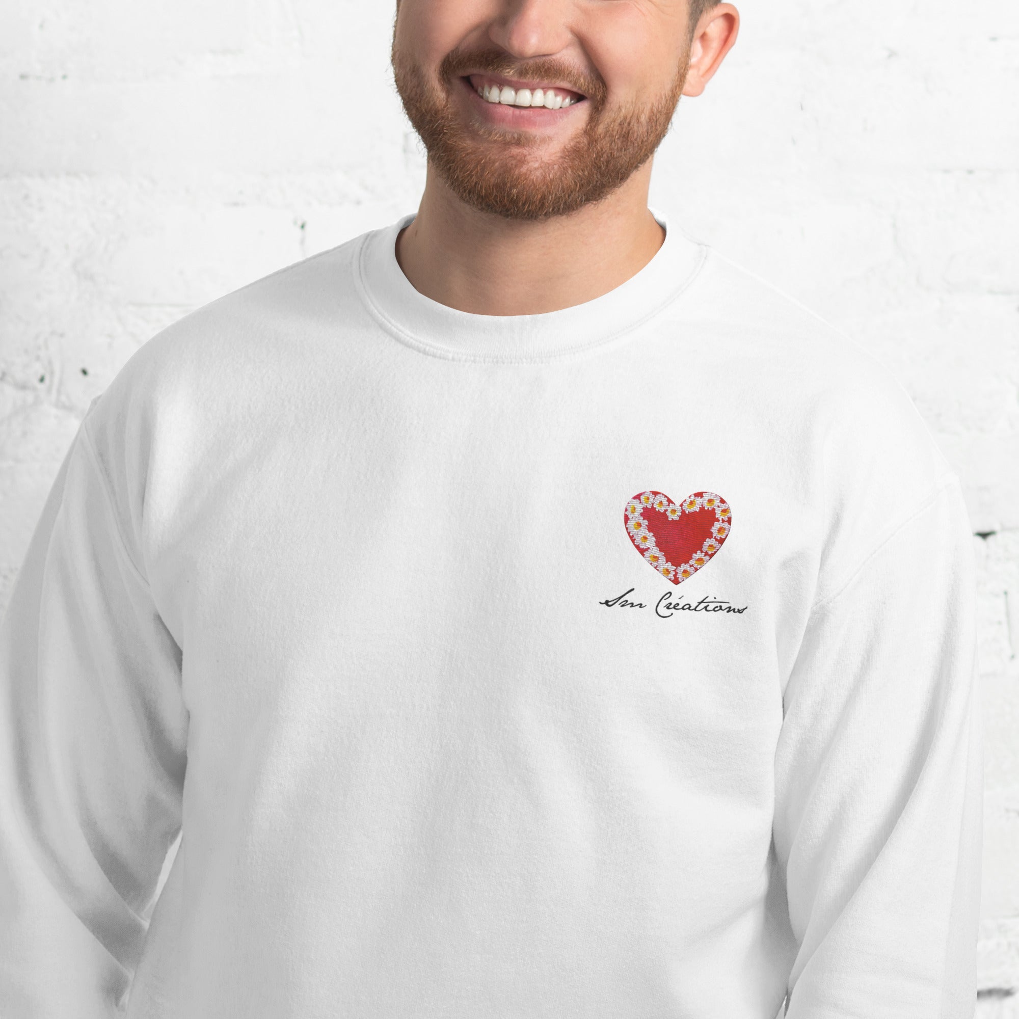 Sweat Unisexe à Col Rond ''Coeur Marguerite " type Classical / Spring Summer 2025