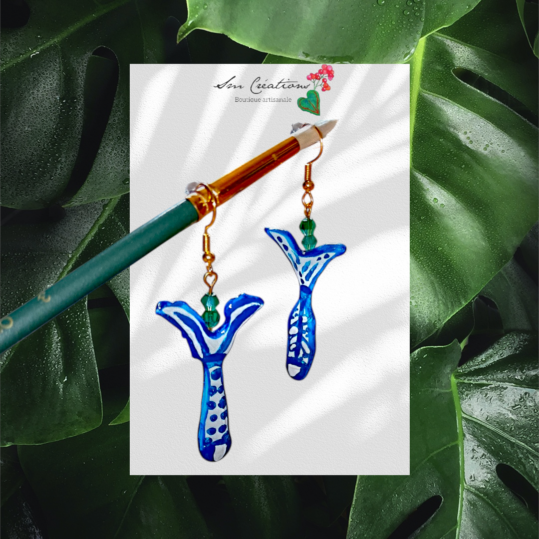 Boucle d'oreille en gomme d'arabique/ acrylic paint/ perles de rocaille ''Handmade with paint'' Capsule Splash - 2025