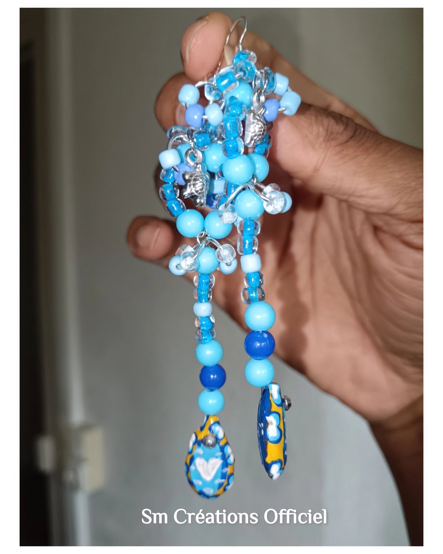 Boucle d'oreille artisanale ''Cascadรฉ'' Edition 2025