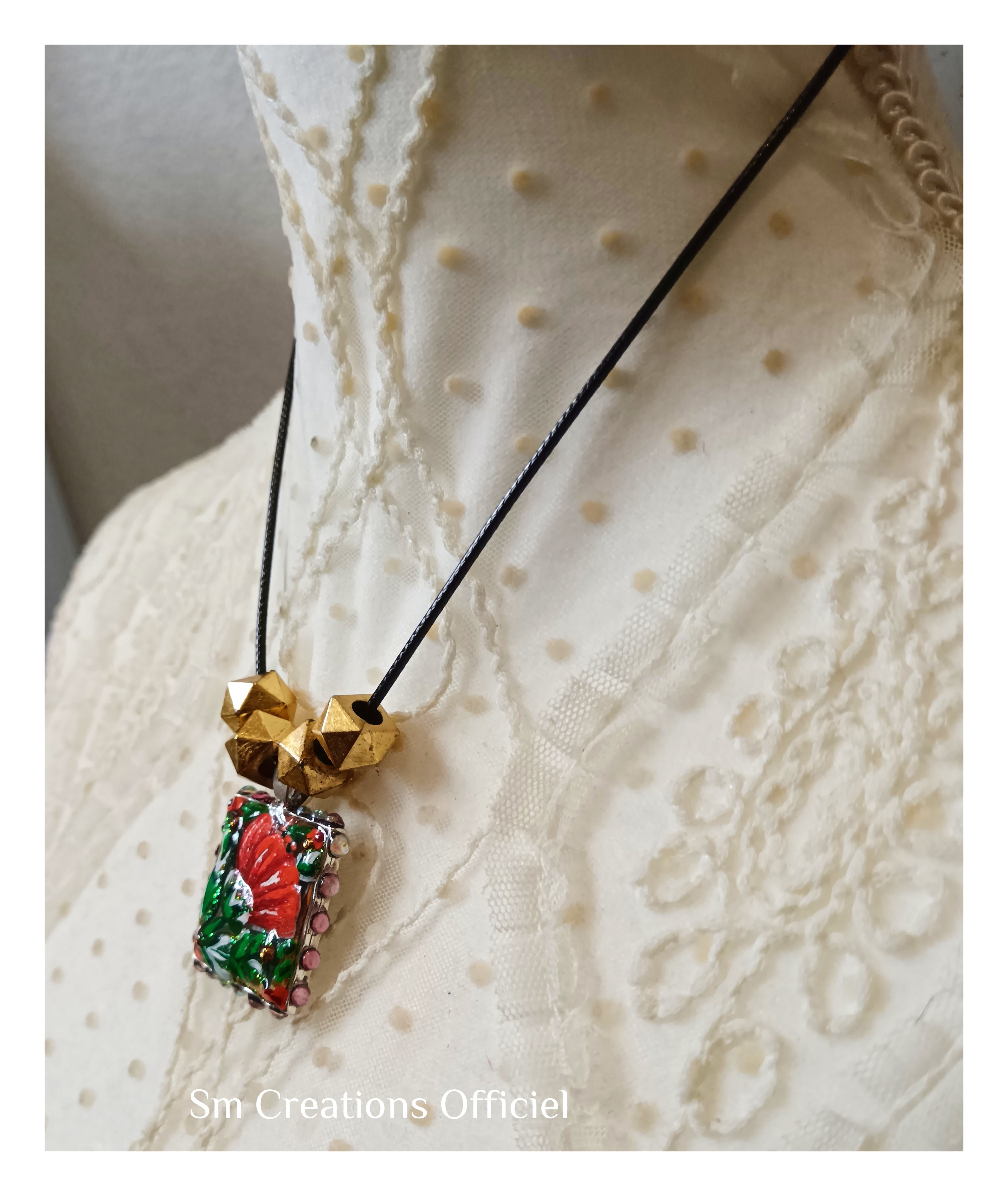 Collier fais main ''Coquelicot qui dort'' Handmade/ Edition 2025