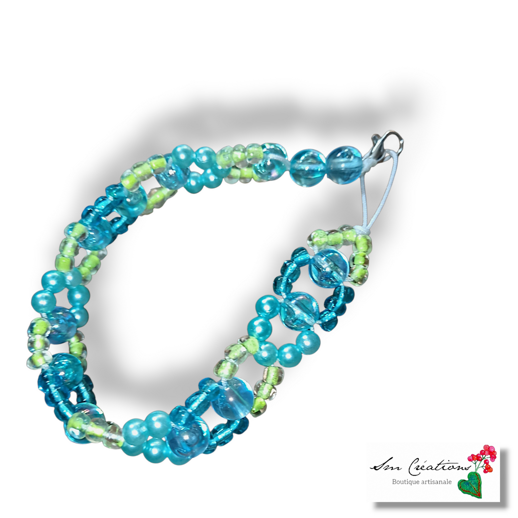 Bracelet artisanal bohème chic Coloris Bleu en perle de rocaille et irisé