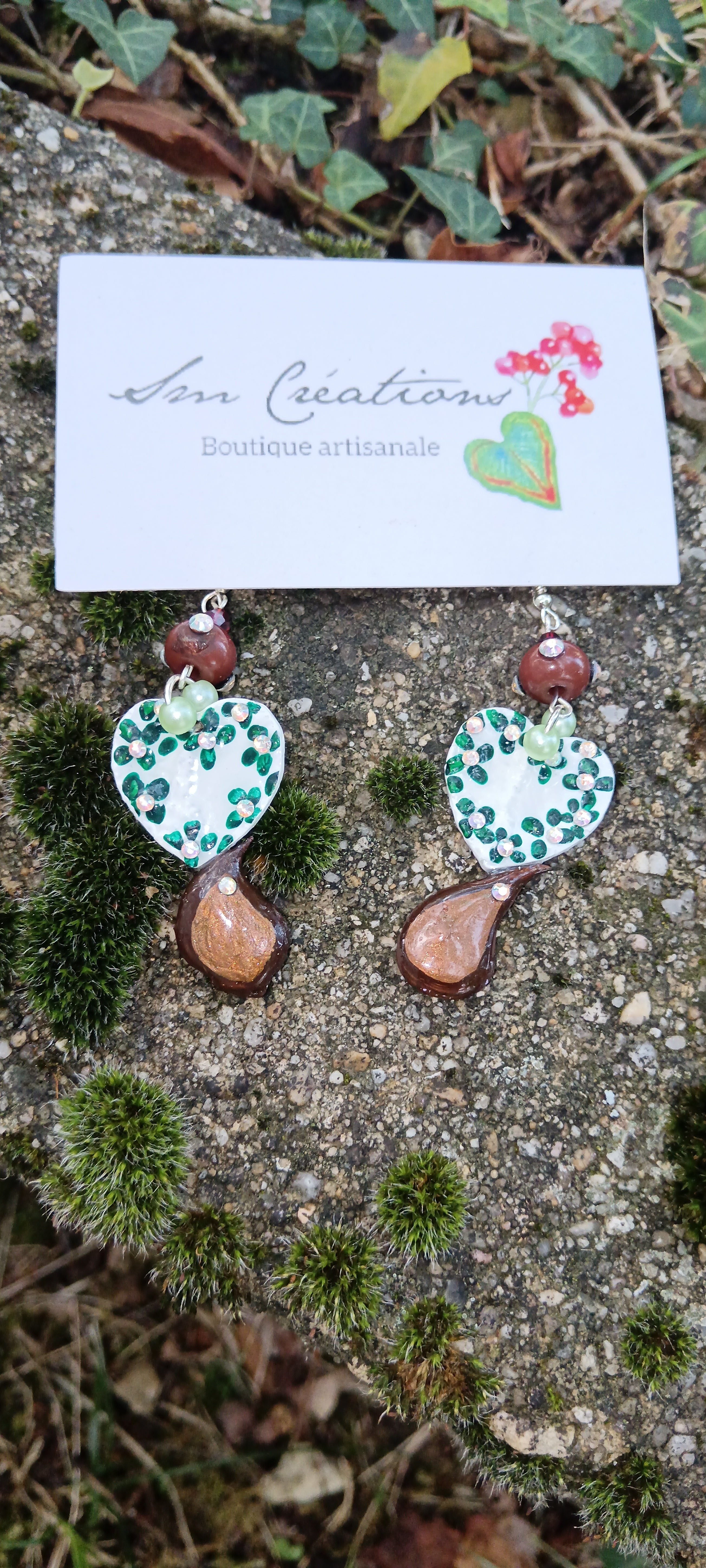 Boucle d'oreille Arte| ''Coeur châtaigniers'' 95% Naturel/ fais main