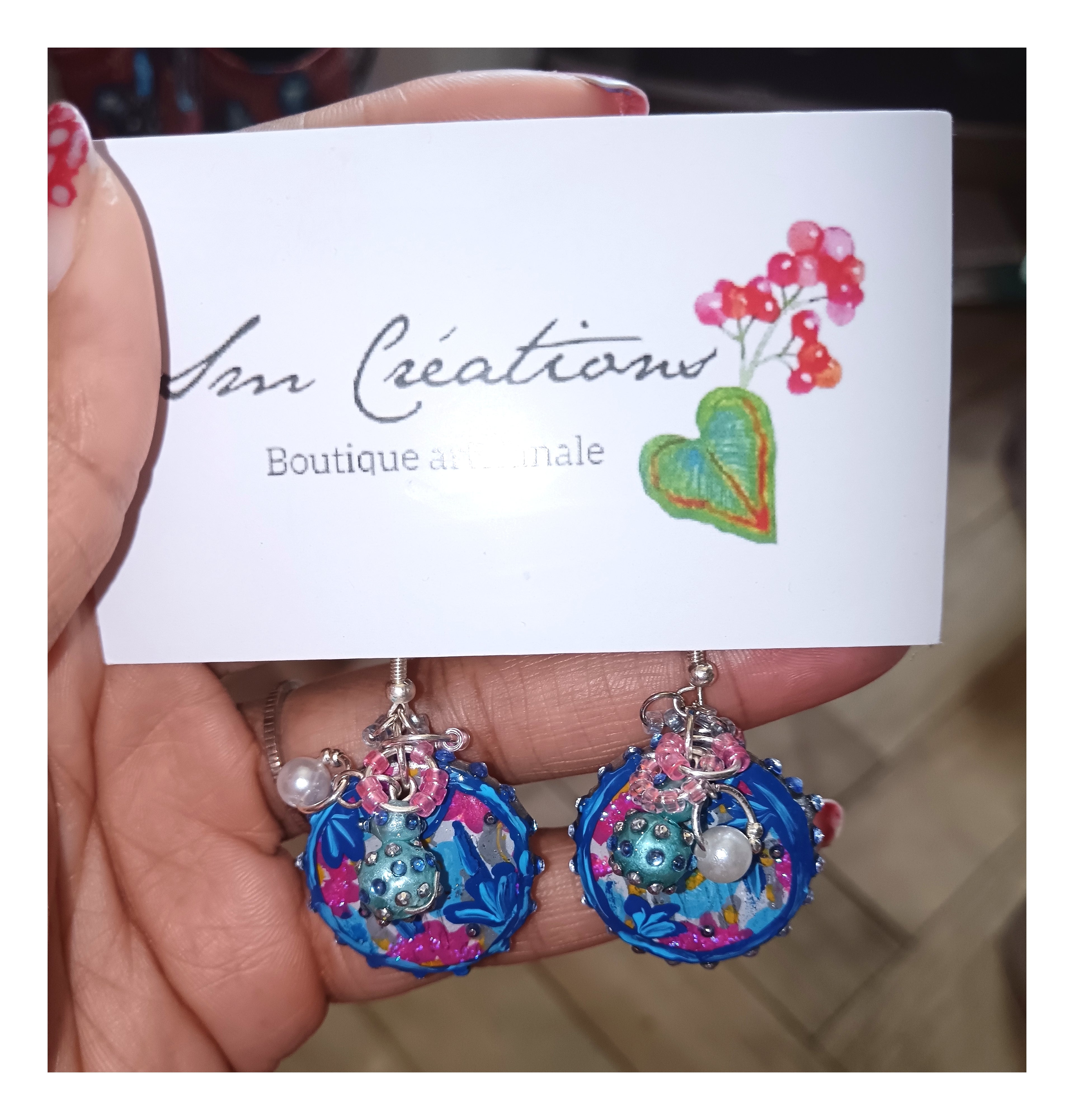 Boucle d'oreille artisanale ''Like a bag'' E25 - Handmade with paint