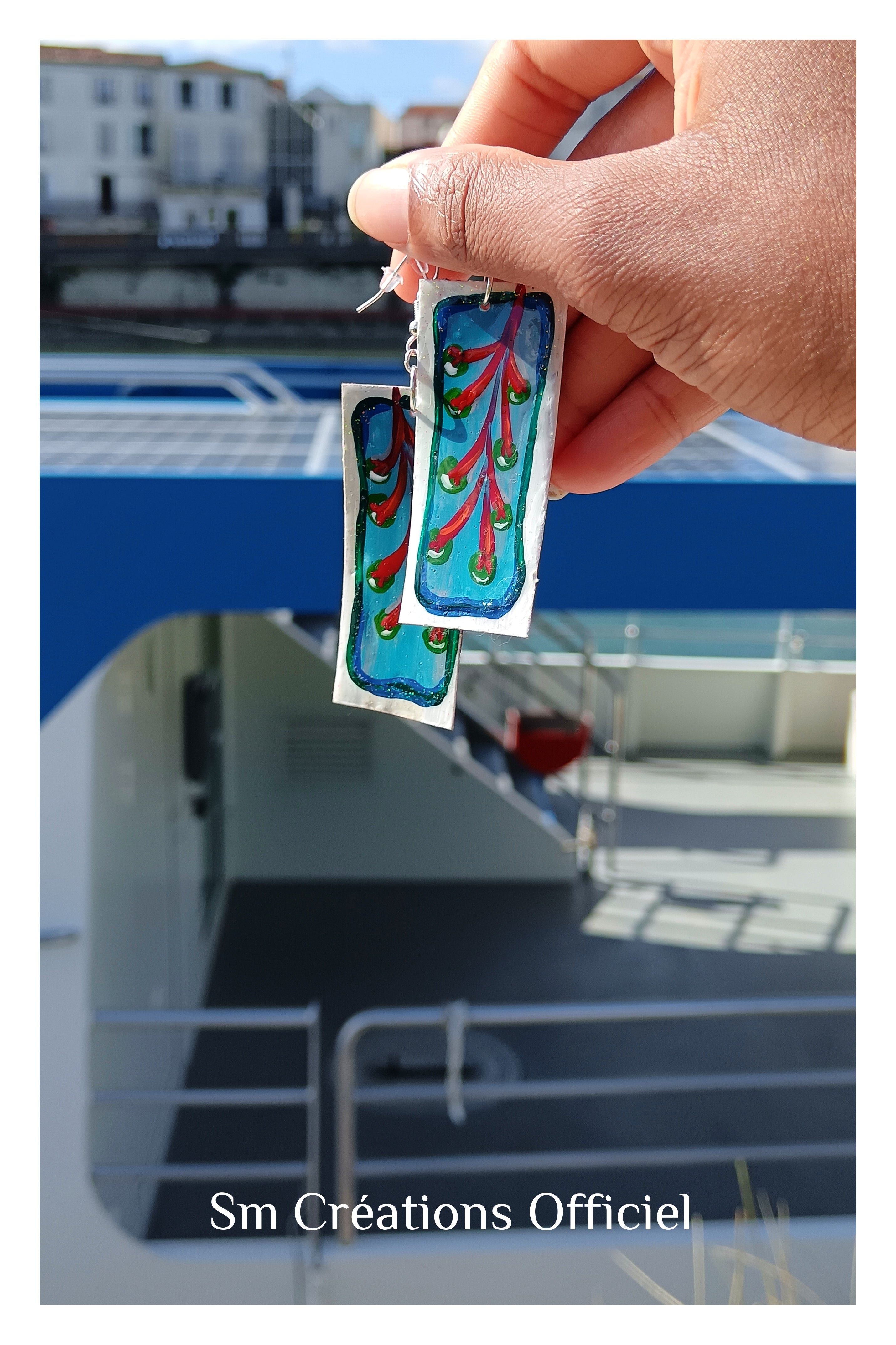 Boucle d'oreille artisanale Arte| ''Branche de pois'' 95% Naturel